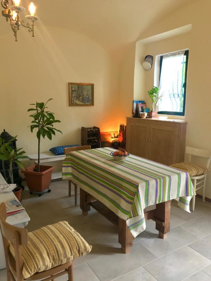 Il Casolare Del Medio Olona Bed & Breakfast Fagnano Olona Eksteriør bilde