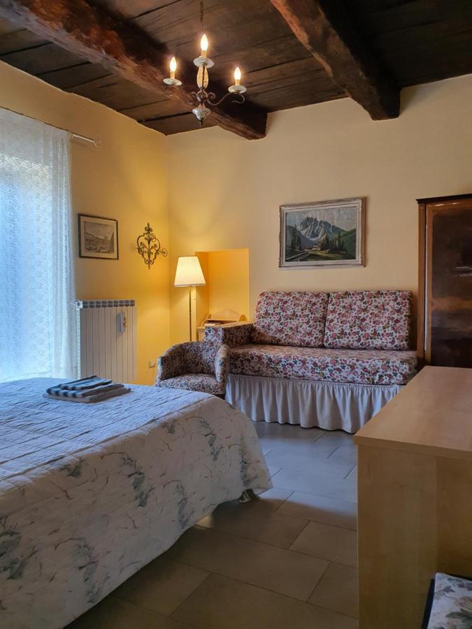 Il Casolare Del Medio Olona Bed & Breakfast Fagnano Olona Eksteriør bilde