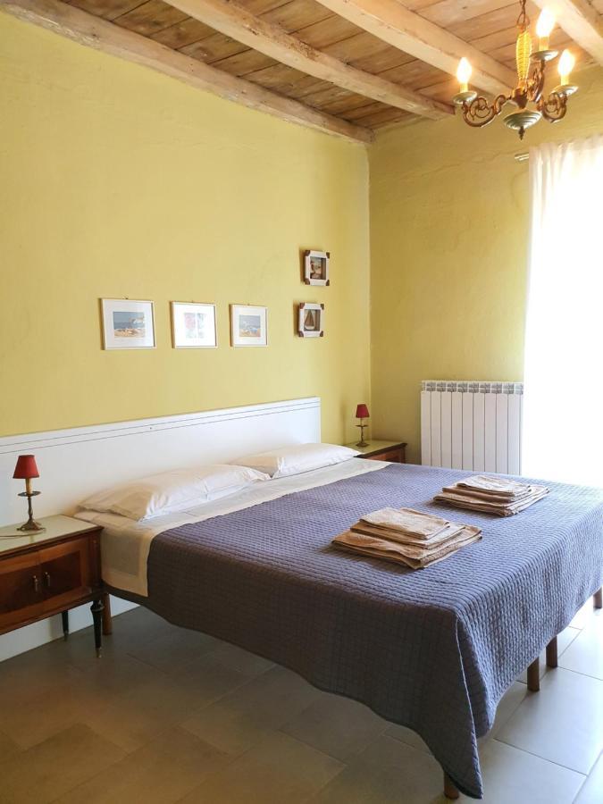 Il Casolare Del Medio Olona Bed & Breakfast Fagnano Olona Eksteriør bilde