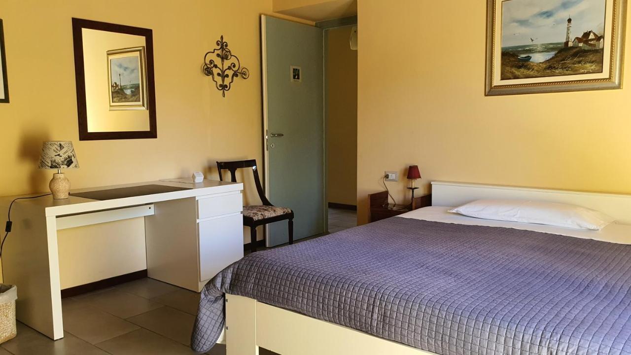 Il Casolare Del Medio Olona Bed & Breakfast Fagnano Olona Eksteriør bilde